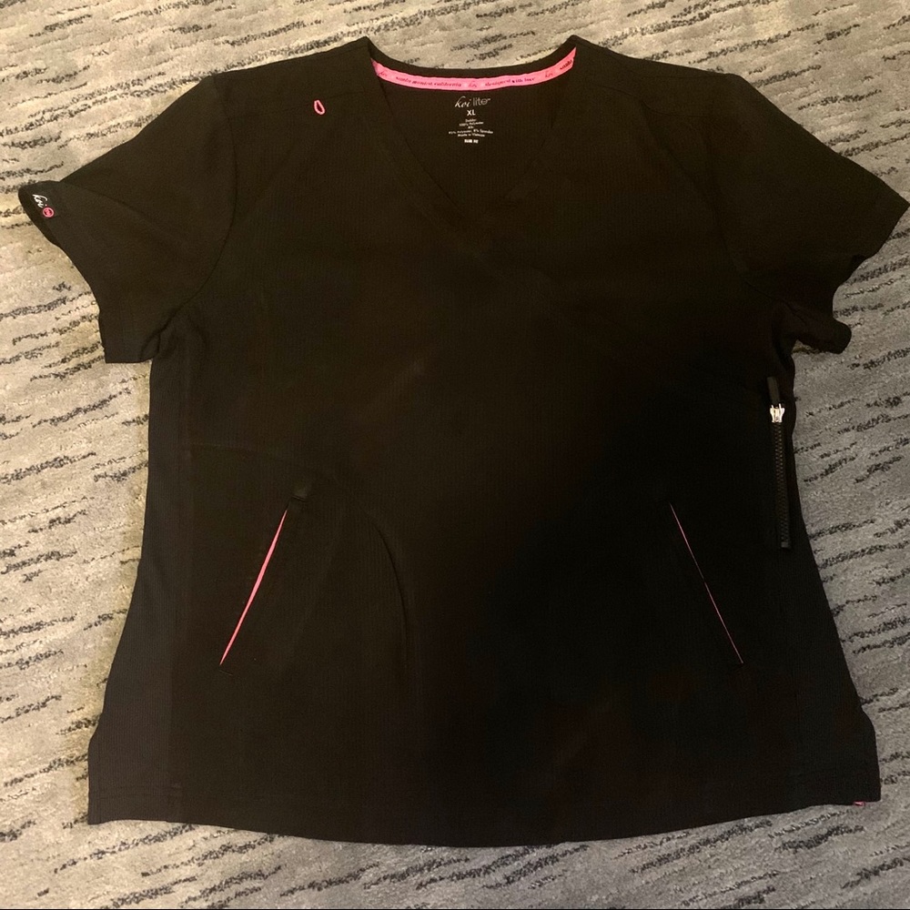 Koi lite scrub top